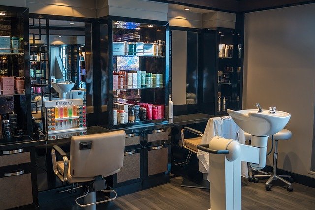Read more about the article 3 Advertising Tools Your Salon Needs to Have