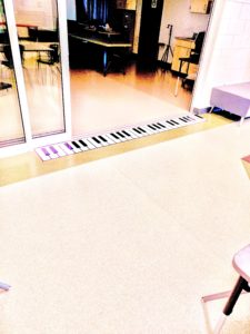 Piano keyboard floor signage